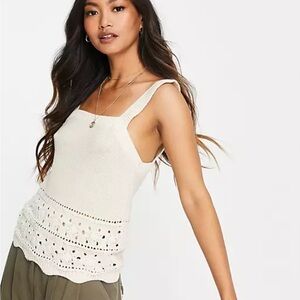 Vero Moda Cream Scalloped Crochet Tank Top, size small, NWT